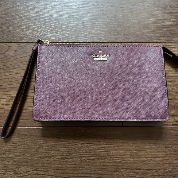 Kate Spade wristlet - Picture 2 of 8